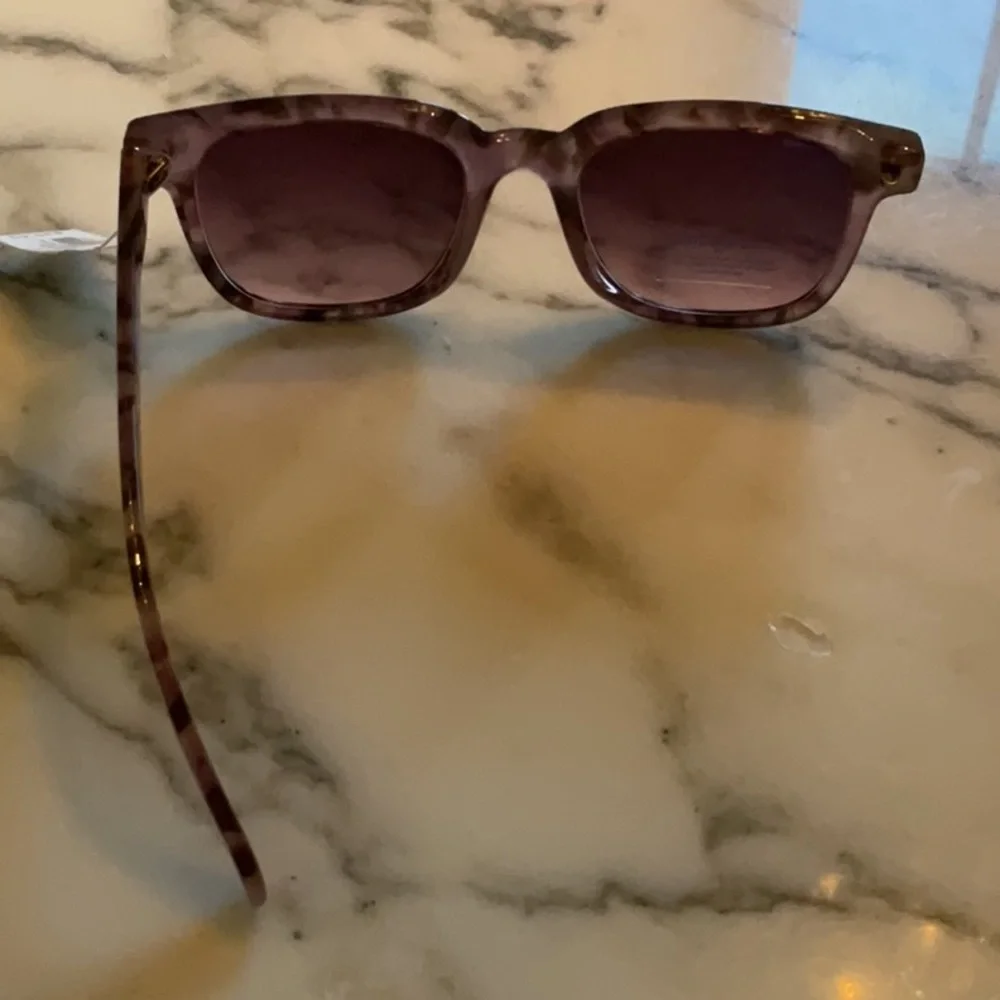 NWT J. Crew D Frame Purple Sunglasses - missing one arm - Picture 4 of 4